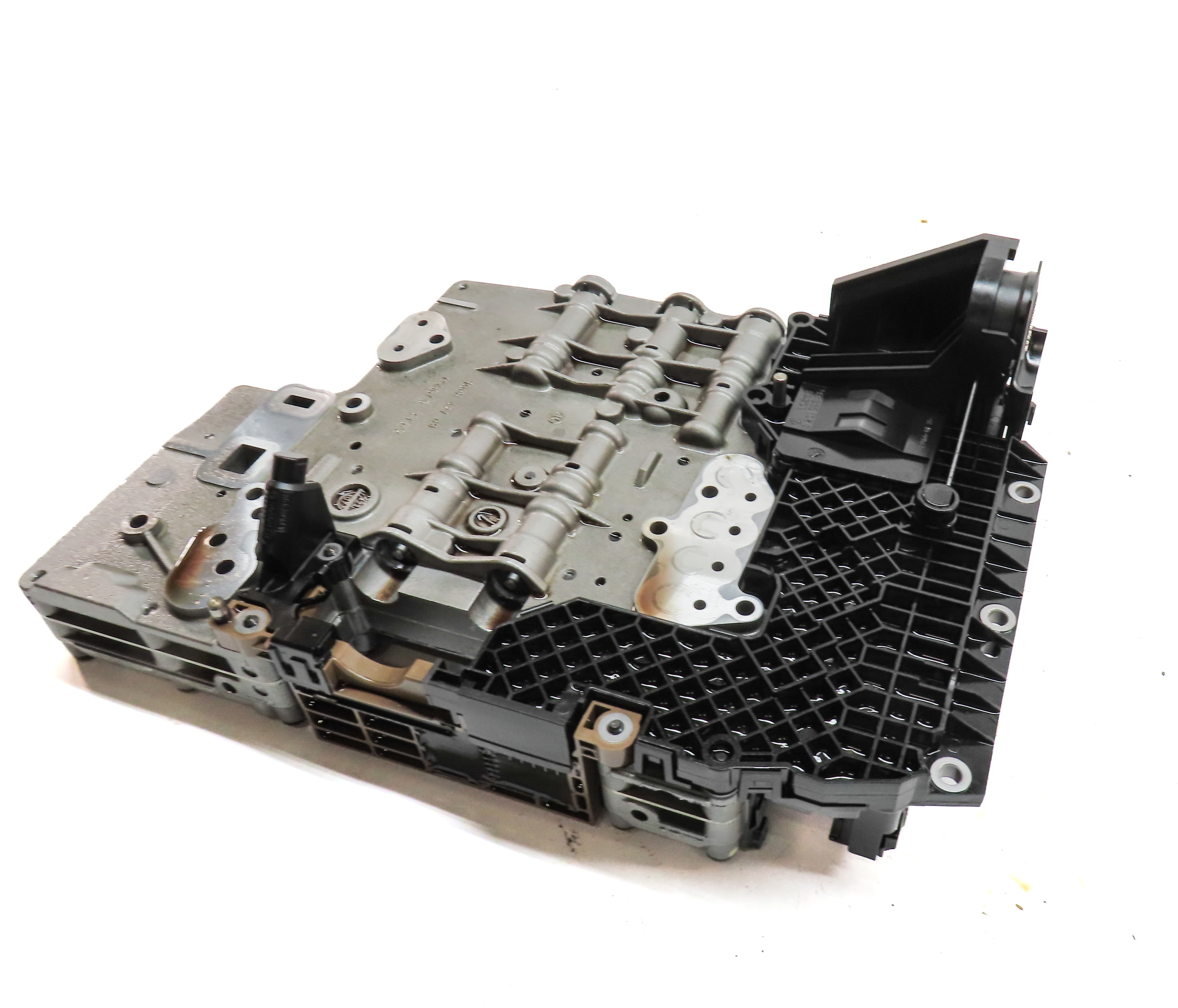 06-08 BMW Z4 (E85) 3.0L 6HP-19 AUTOMATIC TRANSMISSION VALVE BODY w/ MECHATRONIC — exact item pictured